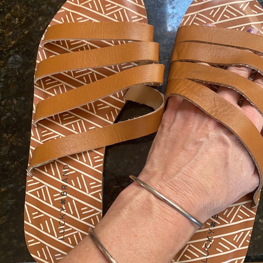 Lucky Brand pair of leather strappy sandals NWOB - Picture 3 of 12